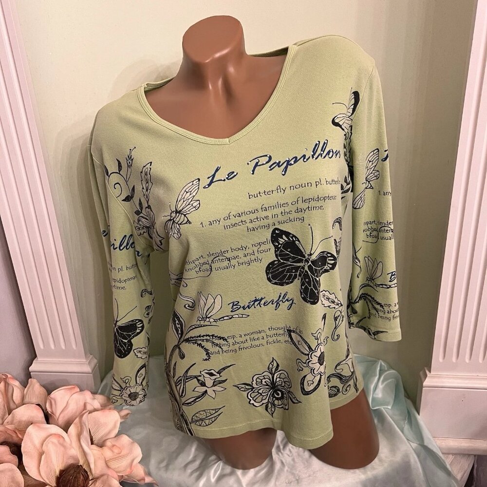 Jess & Jane. Size L. Le Papillon Rhinestone Embellished Green Cotton Top. B52